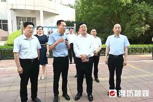 罗马诺：枪手和莱昂纳多没有具体谈判，律师仍在处理曼联收购事宜